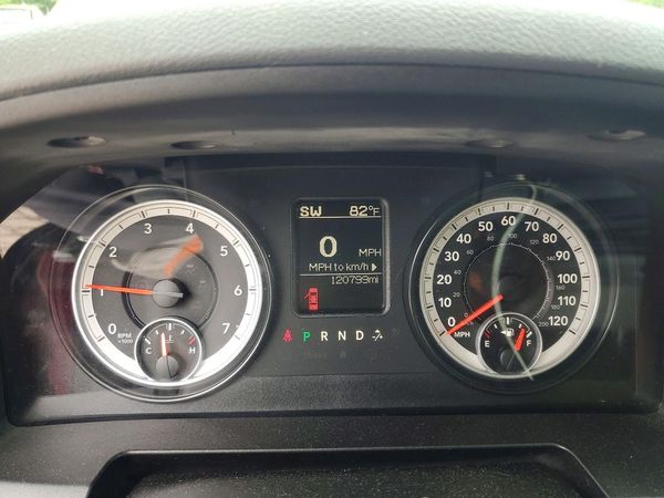 2014 RAM 1500 SLT