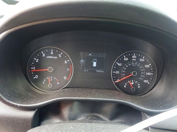 2017 KIA SPORTAGE LX