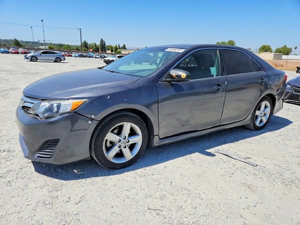 2013 TOYOTA CAMRY