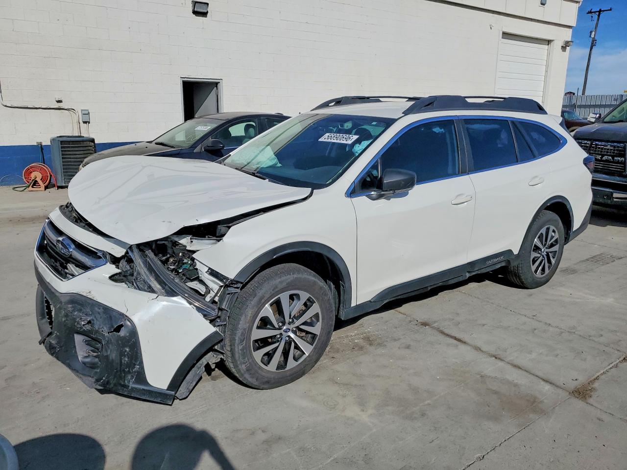 2022 SUBARU OUTBACK Base