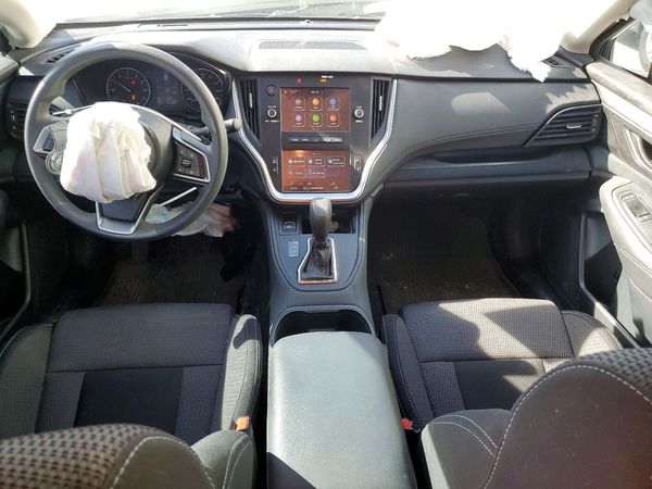 2022 SUBARU OUTBACK Base