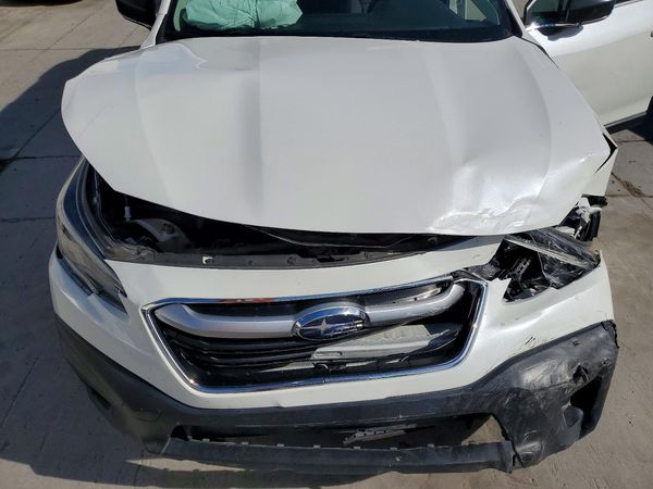 2022 SUBARU OUTBACK Base
