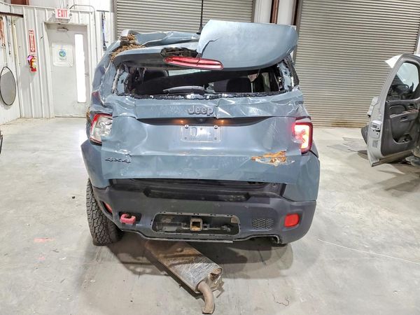 2016 JEEP RENEGADE TRAILHAWK 4X4