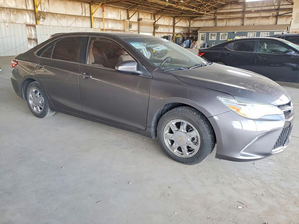 2016 TOYOTA CAMRY