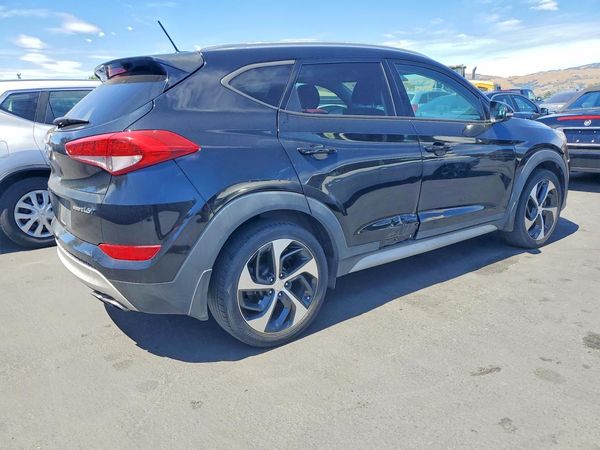 2017 HYUNDAI TUCSON