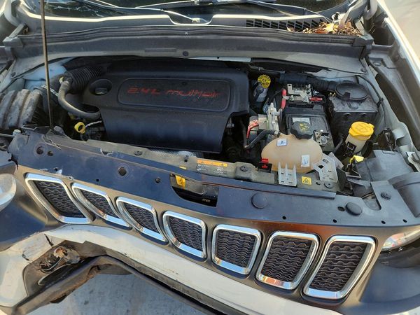 2019 JEEP RENEGADE LATITUDE 4X2