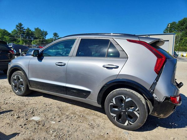 2025 KIA NIRO