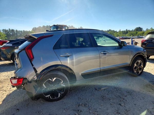 2025 KIA NIRO