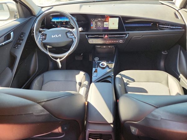 2025 KIA NIRO