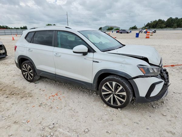 2022 VOLKSWAGEN TAOS SE