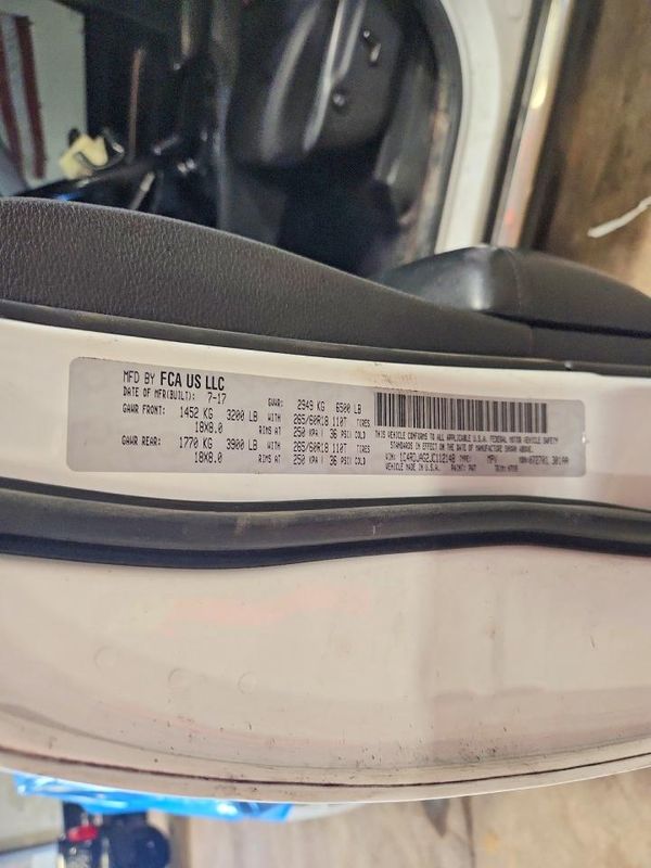2018 DODGE DURANGO SXT