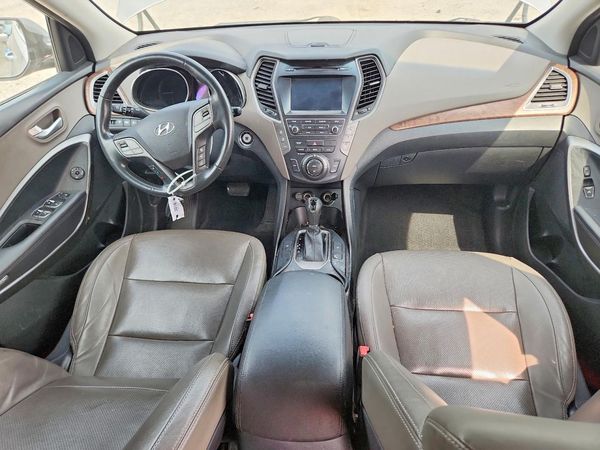 2018 HYUNDAI SANTA FE SE Premium pkg