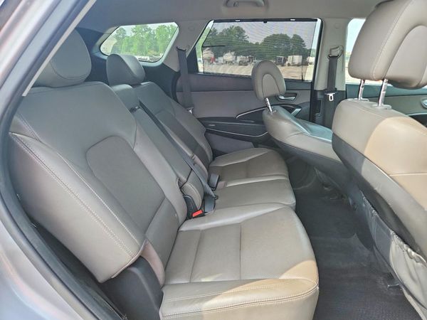 2018 HYUNDAI SANTA FE SE Premium pkg