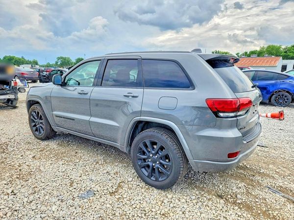 2019 JEEP GRAND CHEROKEE Laredo