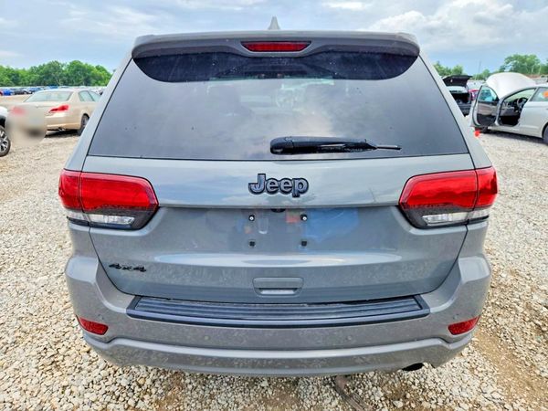 2019 JEEP GRAND CHEROKEE Laredo