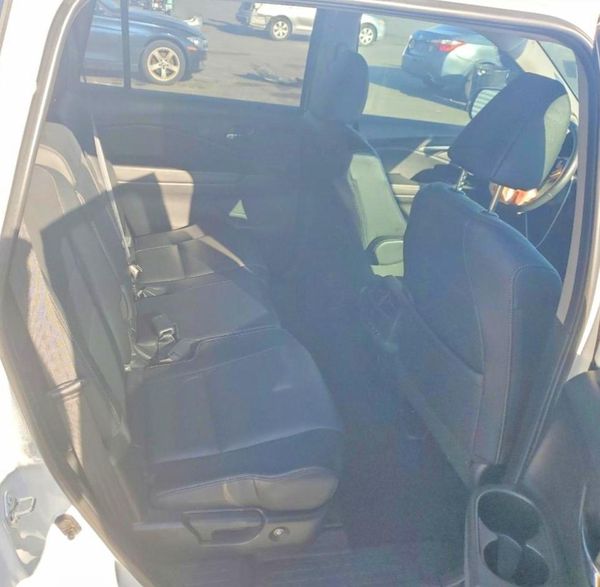 2021 HONDA PILOT SE