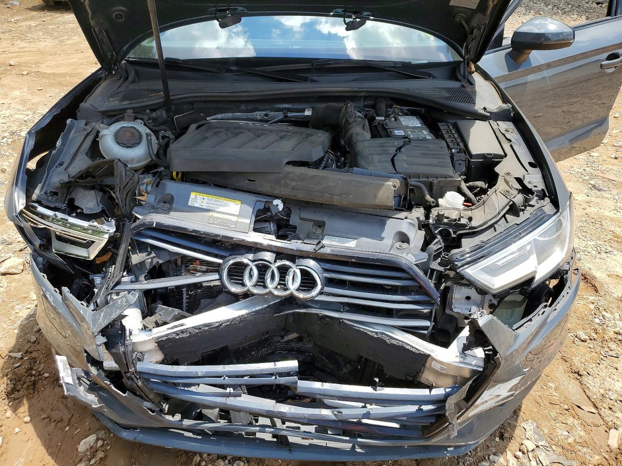 2019 AUDI A3 Premium, Titanium
