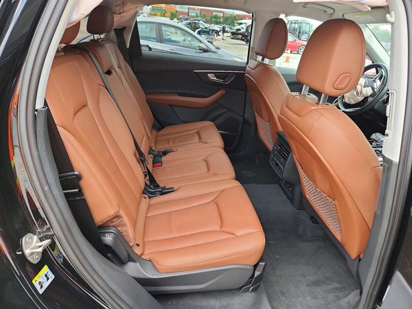 2022 AUDI Q7