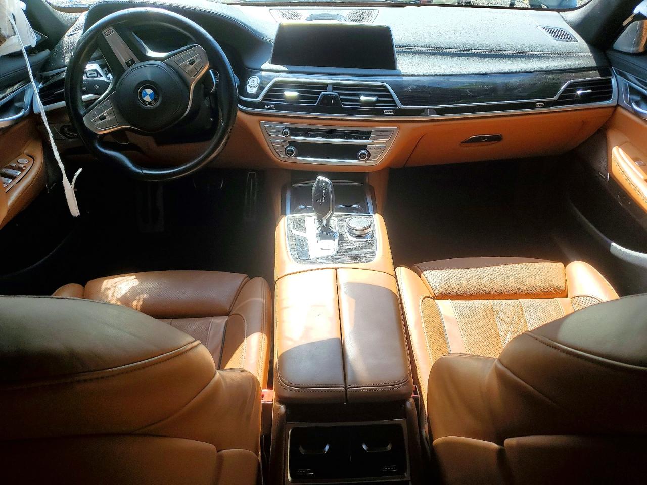 2020 BMW 750 xDrive
