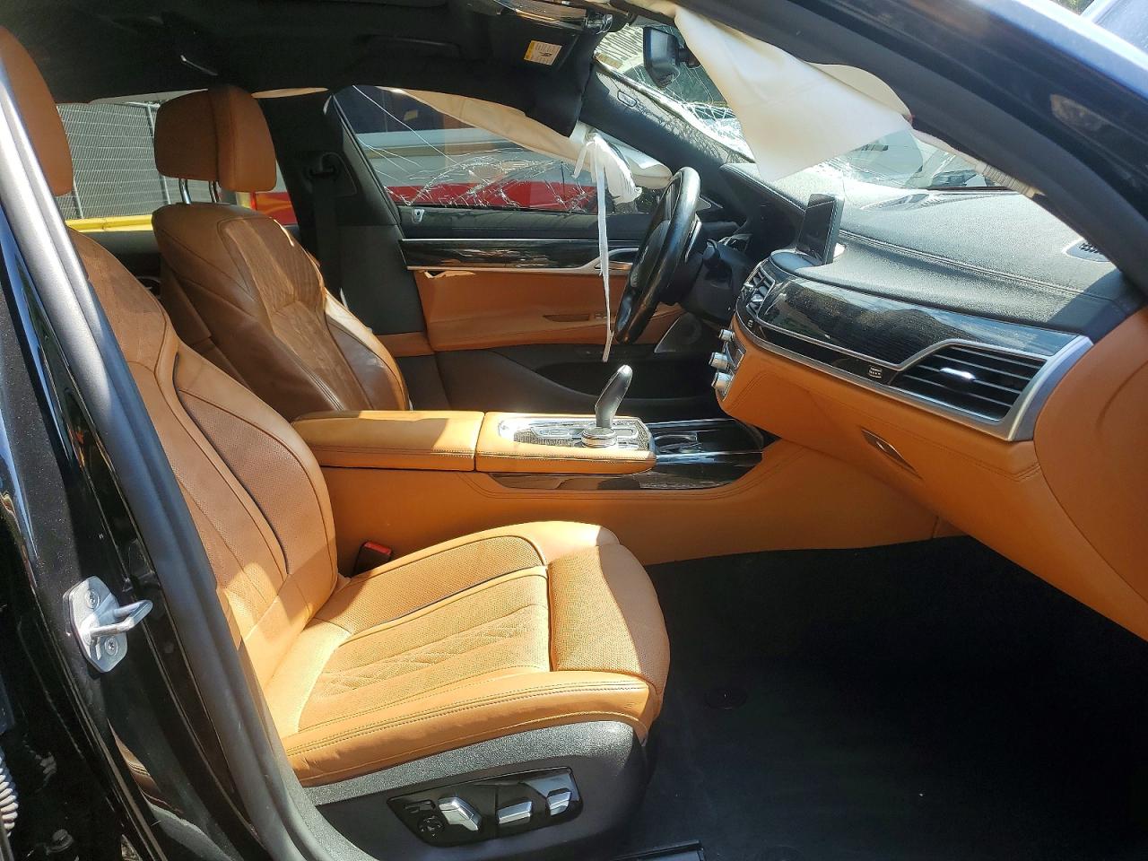 2020 BMW 750 xDrive