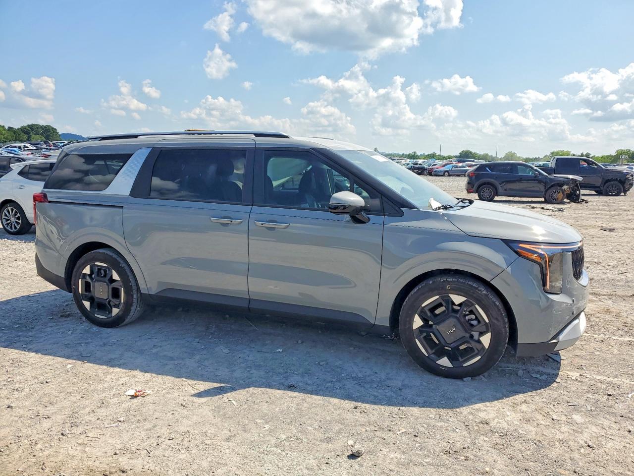 2026 KIA CARNIVAL EX