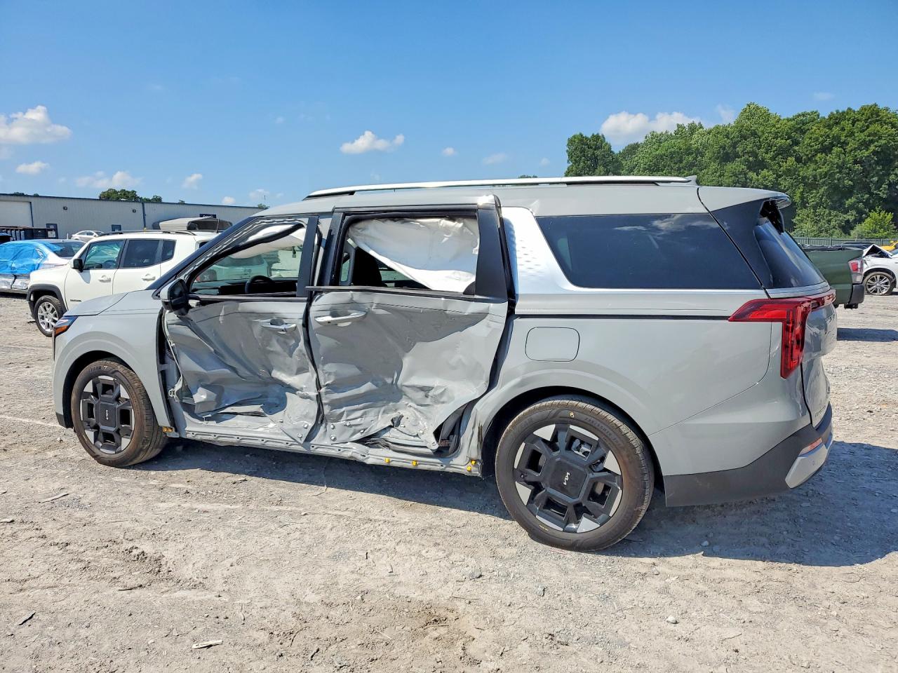 2026 KIA CARNIVAL EX