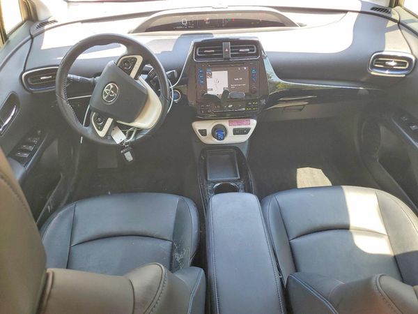 2017 TOYOTA PRIUS