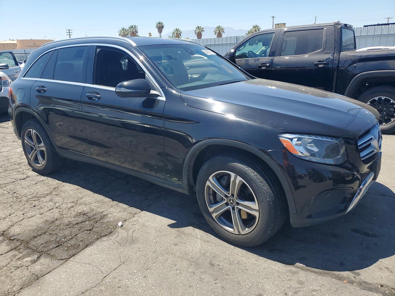 2019 MERCEDES-BENZ GLC GLC 300-4M