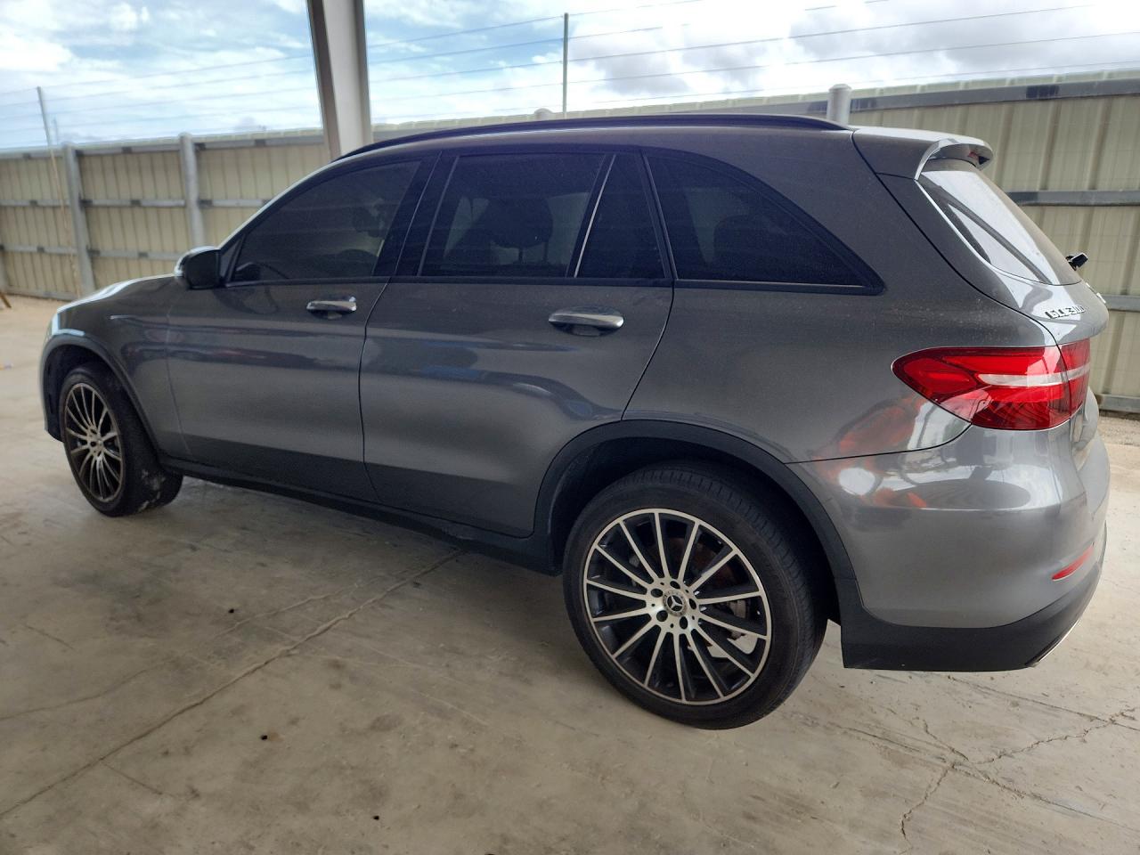 2019 MERCEDES-BENZ GLC GLC300