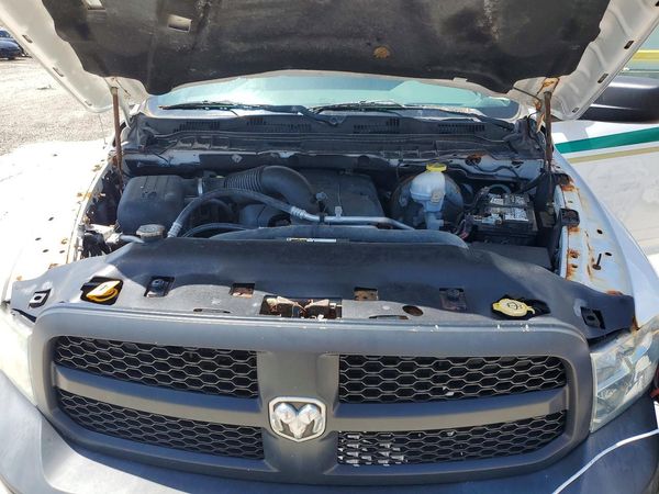 2018 RAM 1500 SSV — Engine bay