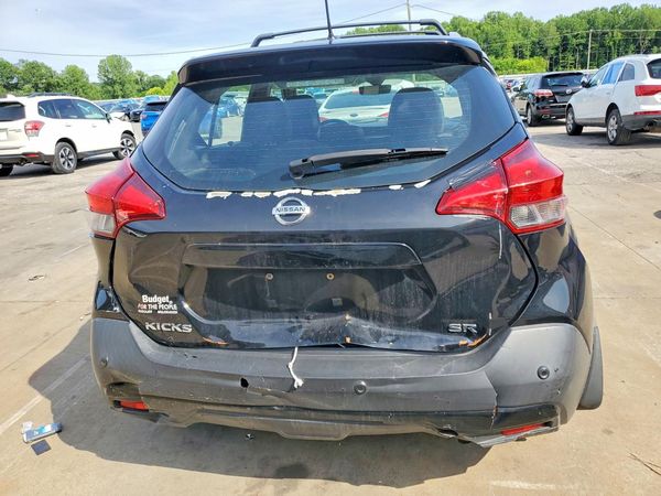 2020 NISSAN KICKS