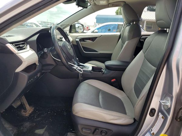 2019 TOYOTA RAV4