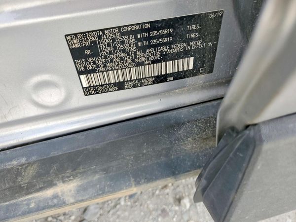2019 TOYOTA RAV4