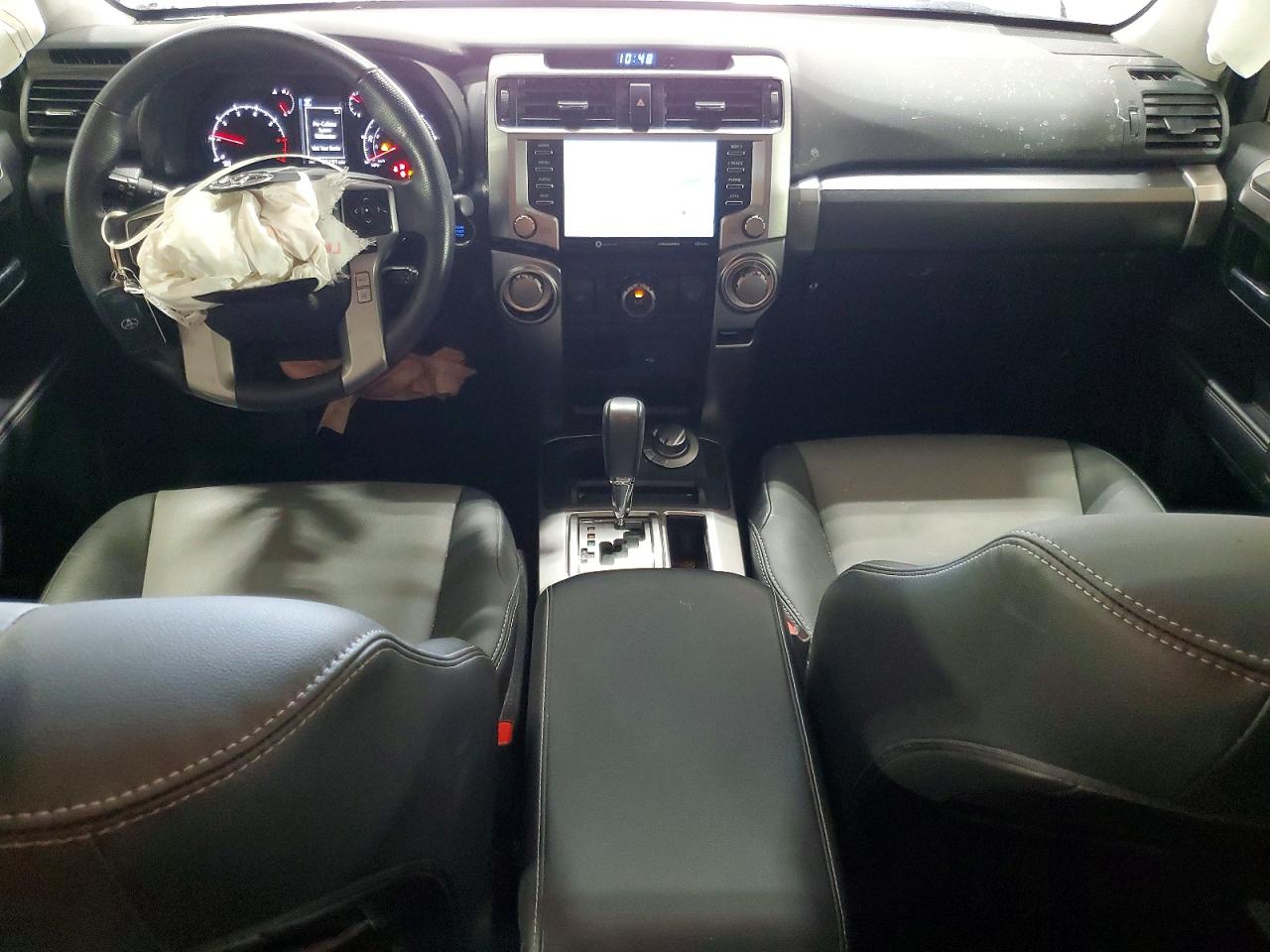 2024 TOYOTA 4RUNNER SR5 Prem