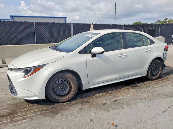 2021 TOYOTA COROLLA