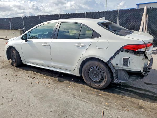 2021 TOYOTA COROLLA