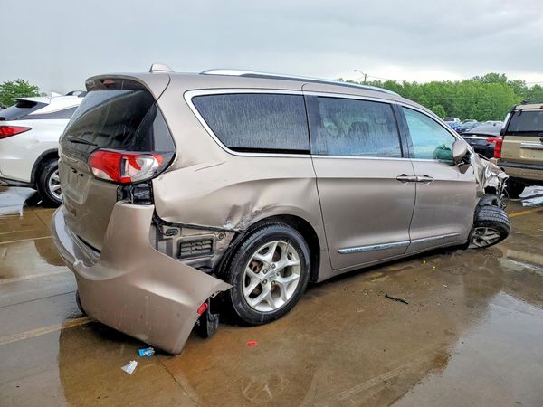 2017 CHRYSLER PACIFICA Touring L Plus