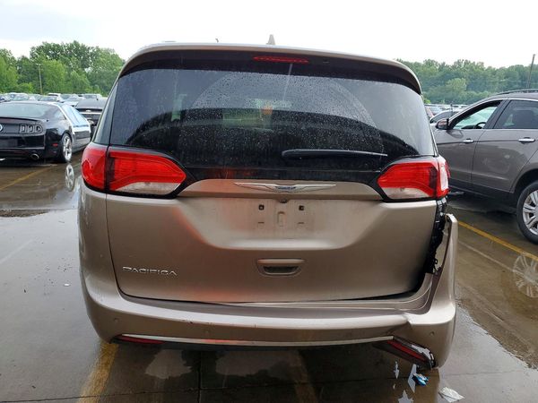 2017 CHRYSLER PACIFICA Touring L Plus
