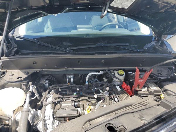 2024 FORD BRONCO Outer Banks — Engine bay