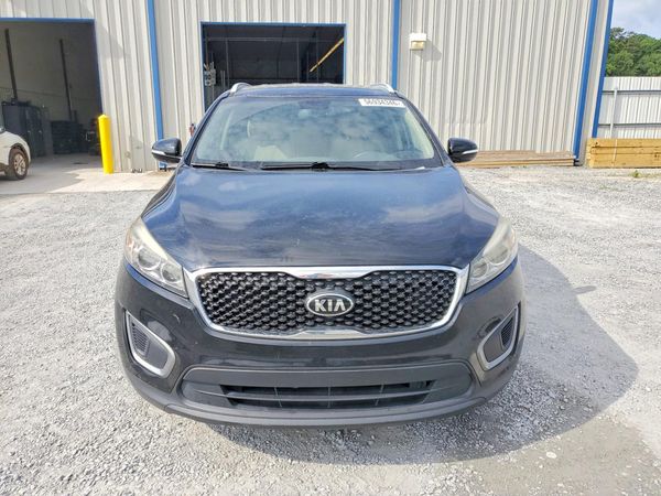 2016 KIA SORENTO L / LX