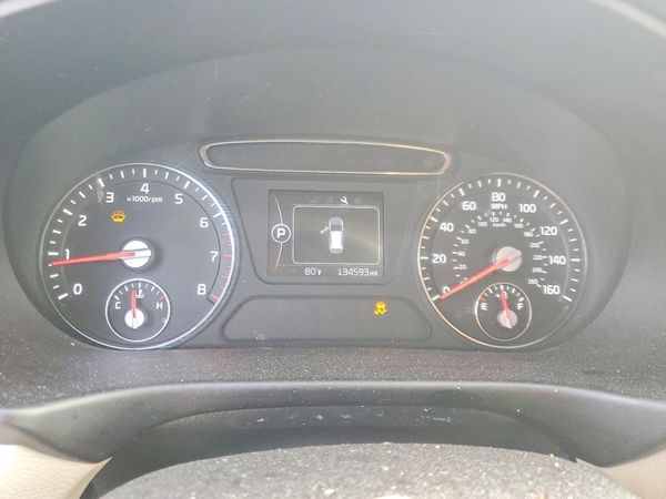 2016 KIA SORENTO L / LX