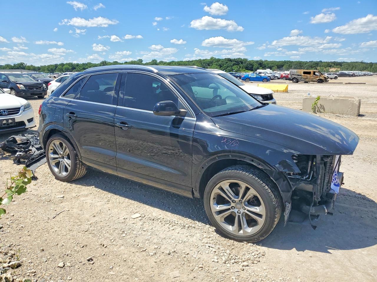 2015 AUDI Q3 quattro Prestige