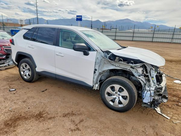 2022 TOYOTA RAV4 LE