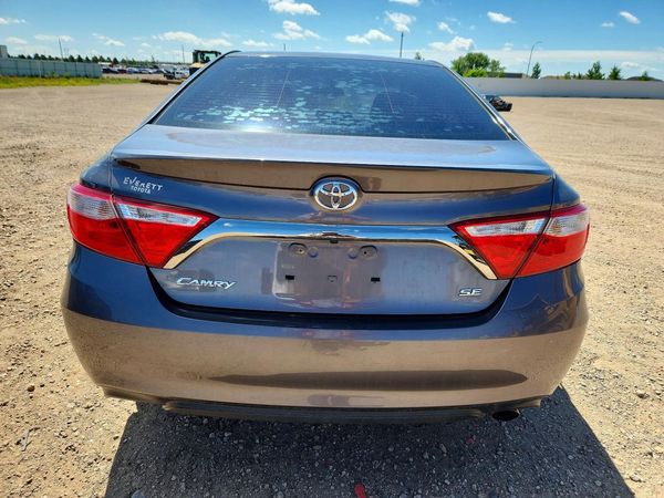 2017 TOYOTA CAMRY