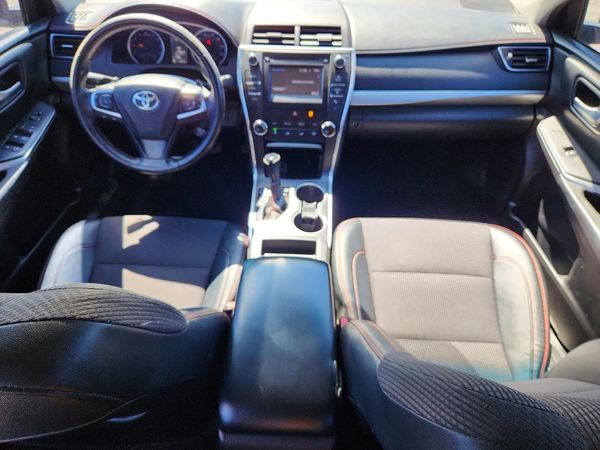 2017 TOYOTA CAMRY