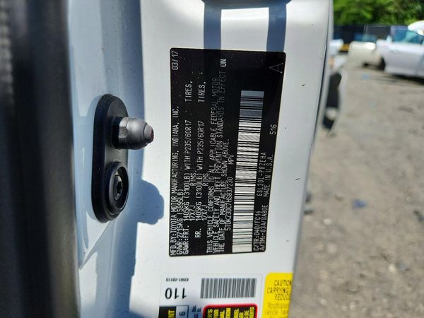 2017 TOYOTA SIENNA LE Mobility/LE