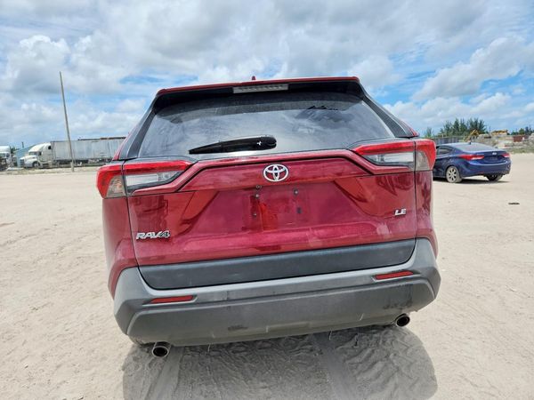 2022 TOYOTA RAV4 LE