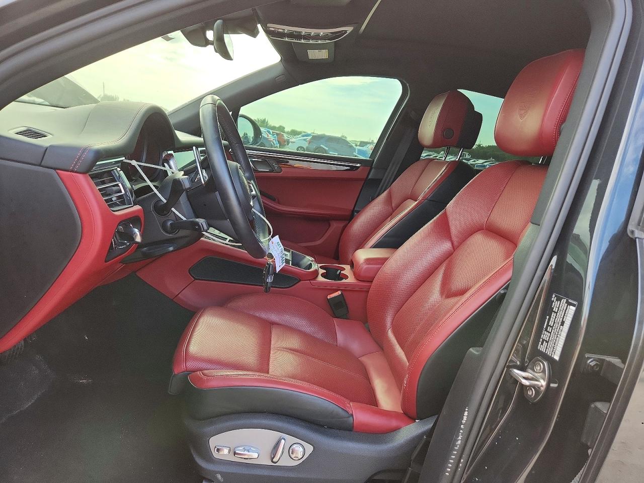 2024 PORSCHE MACAN Macan, Macan T