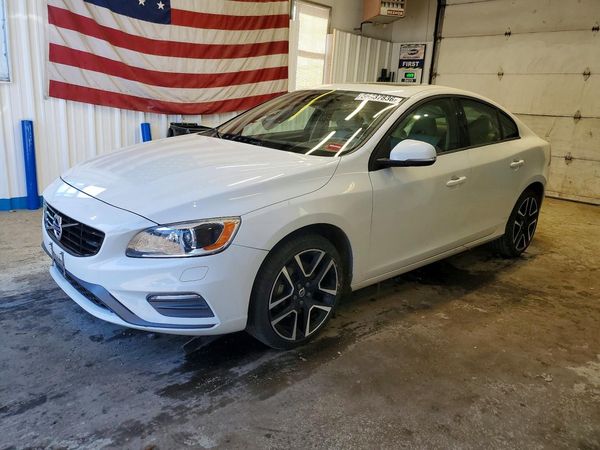 2018 VOLVO S60 Dynamic