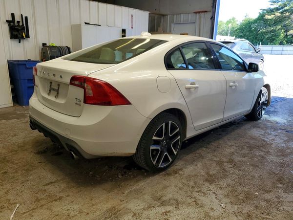 2018 VOLVO S60 Dynamic